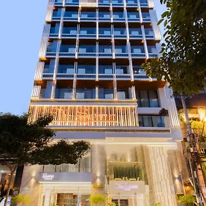 4* Hotell The Summer