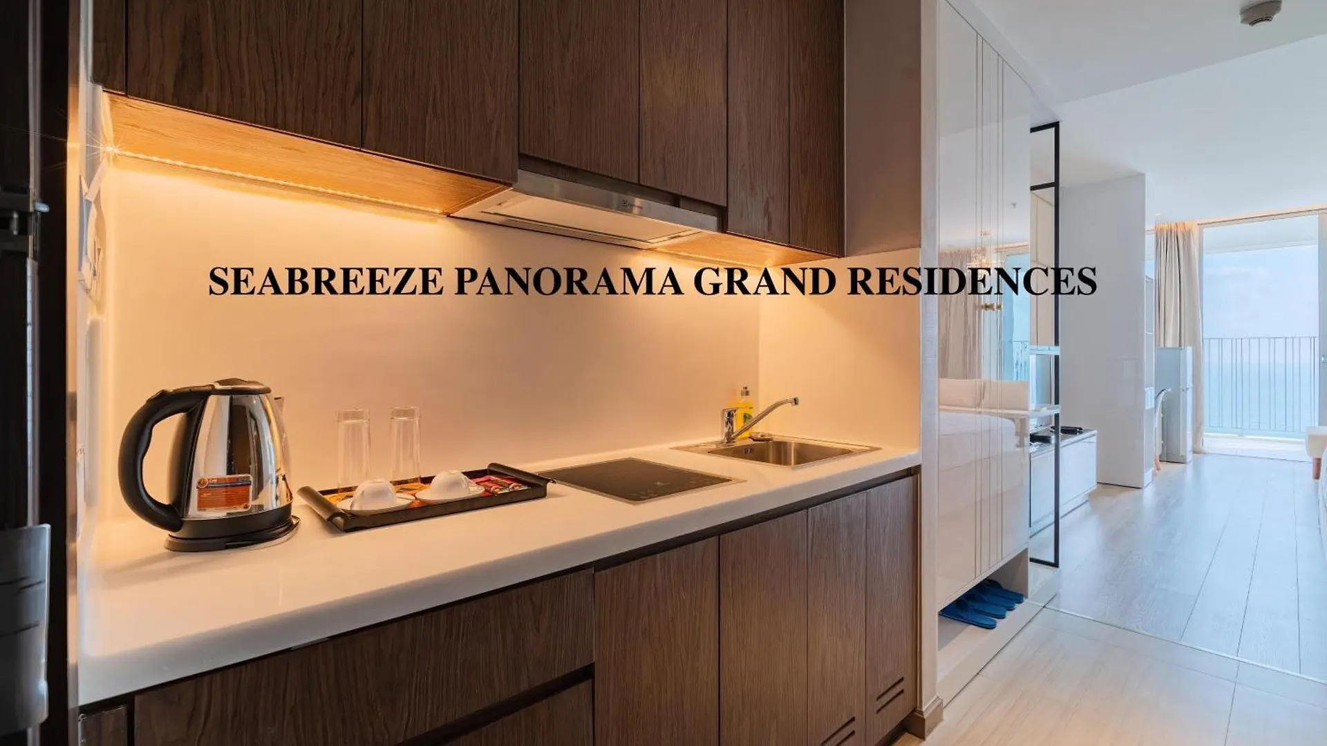 Seabreeze Panorama Grand Residences 나트랑